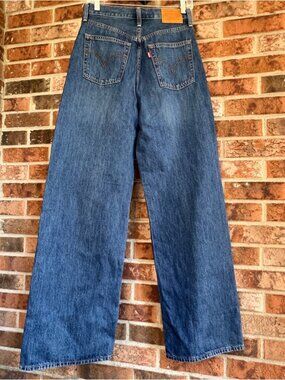 Levi's Premium RIBCAGE STRAIGHT FULL LENGTH  W28 L32 JEANS EUC  100% cotton